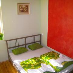 Elegance Hostel and Guesthouse комната для гостей