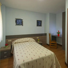 Отель Hostal-Bar Restaurante "La Fuente" комната для гостей фото 4
