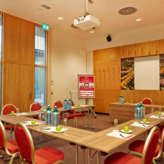 Отель Ramada Hotel & Conference Center München Messe Германия, Мюнхен - отзывы, цены и фото номеров - забронировать отель Ramada Hotel & Conference Center München Messe онлайн питание фото 3
