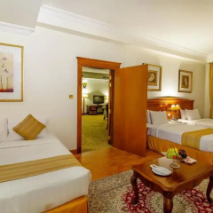 Grand Excelsior Hotel Bur Dubai 4* Стандартный номер с различными типами кроватей фото 3