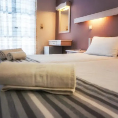 Alexandra Hotel 2* Стандартный номер с двуспальной кроватью фото 4