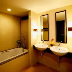 Отель Buri Tara Resort 3* Улучшенный номер с различными типами кроватей фото 8