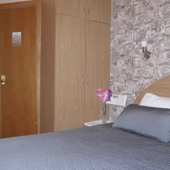 Отель Central Inn - Атмосфера 3* Стандартный номер фото 3