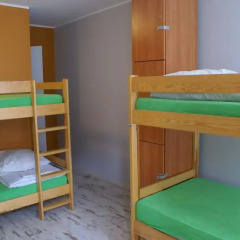 Frolic Goats Hostel Кровать в общем номере с двухъярусной кроватью фото 7