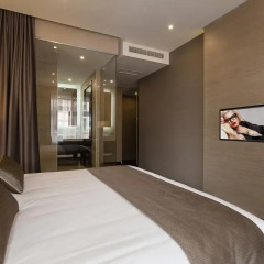 Отель Dominic & Smart Luxury Suites Republic Square 4* Полулюкс с различными типами кроватей фото 11