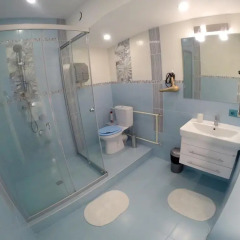 Гостиница HQ Hostelberry Номер с различными типами кроватей (общая ванная комната) фото 13