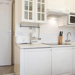 Апартаменты Montmartre Apartments Renoir в номере фото 2