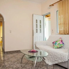 Апартаменты Brentanos Apartments ~ A ~ View of Paradise Апартаменты с различными типами кроватей фото 9