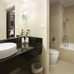 Отель D Varee Jomtien Beach 4* Представительский люкс с различными типами кроватей фото 7