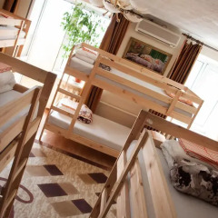 Yut Hostel балкон
