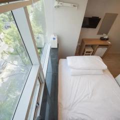 Отель K-Guesthouse Dongdaemun Premium 2* Стандартный номер с двуспальной кроватью фото 17