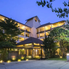 Suparee Park View Hotel парковка