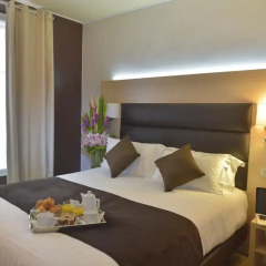 Отель Unic Renoir Saint Germain Париж в номере
