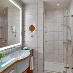 Отель Hilton Cologne ванная фото 6
