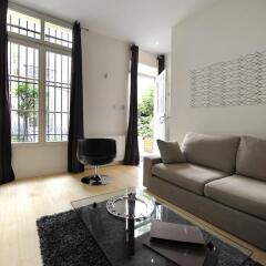 Апартаменты HELZEAR Montorgueil Marais Apartments комната для гостей