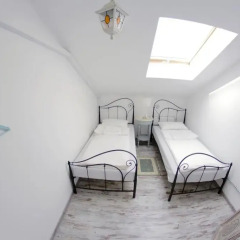 Хостел Gindza Hostel Sretenka Стандартный номер с разными типами кроватей фото 3