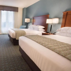 Отель Drury Inn & Suites St. Louis Brentwood 3* Номер Делюкс с различными типами кроватей фото 6