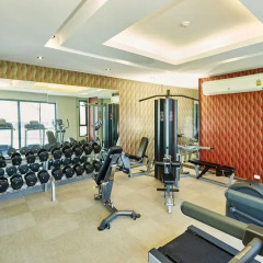 Отель The Chezz Central Condo By Mypattayastay Паттайя фитнесс-зал