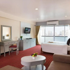 Отель Furama Silom, Bangkok 3* Улучшенный номер с разными типами кроватей фото 2