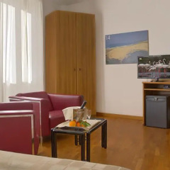 Hotel Mistral 2 4* Улучшенный номер фото 5