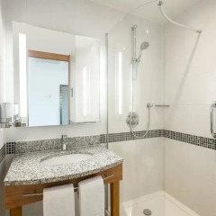 Отель Hampton by Hilton Amsterdam Airport Schiphol ванная