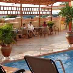 Отель Crismon Hotel Гана, Тема - отзывы, цены и фото номеров - забронировать отель Crismon Hotel онлайн питание