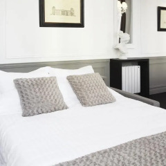 Отель The Residence - Luxury 3 Bedrooms flat Le Louvre комната для гостей