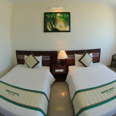 Green Hotel 3* Улучшенный номер с 2 отдельными кроватями фото 2