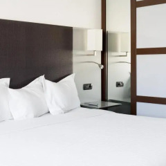 AC Hotel Zizur Mayor by Marriott 4* Стандартный номер с различными типами кроватей фото 6