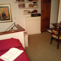 Апартаменты Rental in Rome Arco Ciambella Studio Рим в номере фото 2