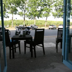 Apo Hotel