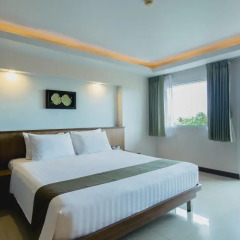 Отель Thanthip Beach Resort 3* Номер Делюкс с двуспальной кроватью
