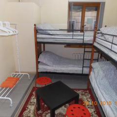 Гостиница Star House Osobnyak Кровать в женском общем номере с двухъярусной кроватью