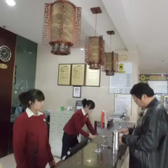 Отель Super 8 Xian Big Wild Goose Pagoda Китай, Сиань - отзывы, цены и фото номеров - забронировать отель Super 8 Xian Big Wild Goose Pagoda онлайн питание