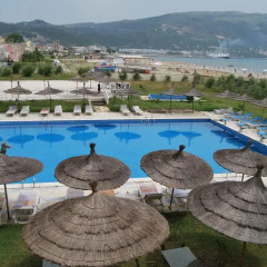 Отель Europa Grand Resort бассейн фото 3