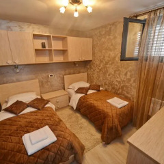 Апартаменты Dekaderon Lux Apartments Апартаменты с 2 отдельными кроватями