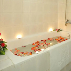 Отель Cap Saint Jacques 3* Улучшенный номер с двуспальной кроватью фото 2