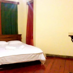 Nuwara Eliya Hostel by Backpack Lanka Стандартный номер с двуспальной кроватью (общая ванная комната) фото 6