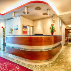 Leonardo Hotel München City West интерьер отеля