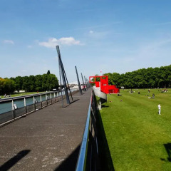 Отель Bassin De La Villette Upto 4 спортивное сооружение