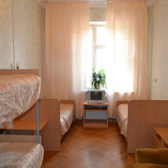 Mini-Hotel on Oktyabrskaya 18 комната для гостей