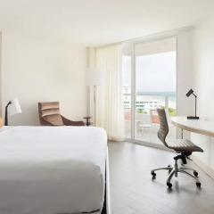 Отель Marriott Stanton South Beach 4* Стандартный номер с различными типами кроватей фото 4