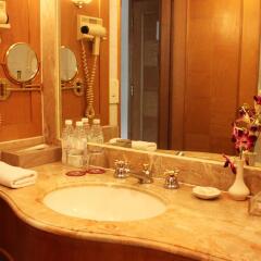 Отель Crowne Plaza Chengdu City Center 4* Улучшенный номер с различными типами кроватей фото 2