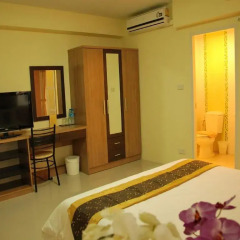 Отель Salin Home Улучшенный номер