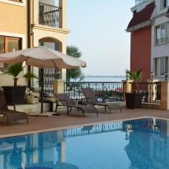 Отель VIP CLUB Dolphin Coast Болгария, Солнечный берег - отзывы, цены и фото номеров - забронировать отель VIP CLUB Dolphin Coast онлайн бассейн фото 2