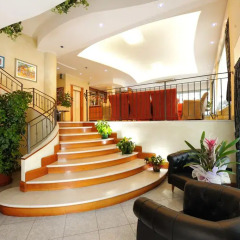 Hotel Mirabel Римини бассейн