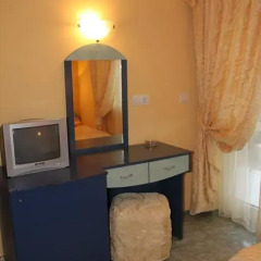 Отель Guest House Central Стандартный номер фото 8