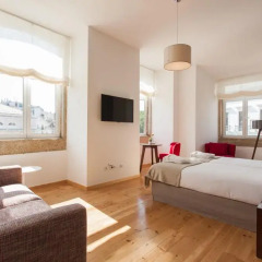 Отель Feels Like Home Rossio Prime Suites 4* Стандартный номер с 2 отдельными кроватями (общая ванная комната) фото 7