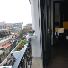 Hanoi Space Hotel 3* Люкс с различными типами кроватей фото 3