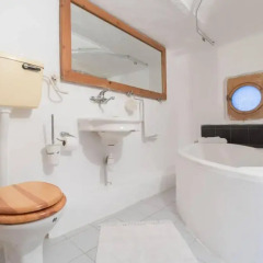 Heleni HaMalka Apartment Израиль, Иерусалим - отзывы, цены и фото номеров - забронировать отель Heleni HaMalka Apartment онлайн ванная